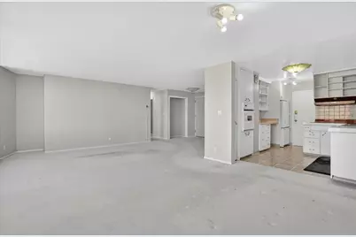 1610 N Prospect Ave #1403, Milwaukee, WI 53202 - Photo 2