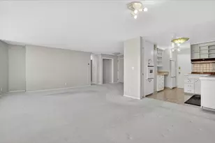 1610 N Prospect Ave, Milwaukee, WI 53202 - Photo 2