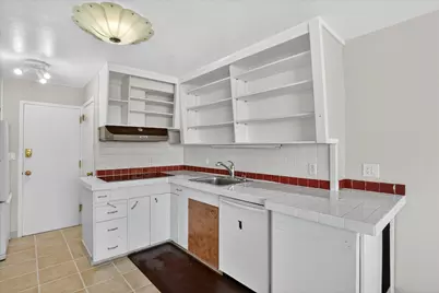 1610 N Prospect Ave #1403, Milwaukee, WI 53202 - Photo 12