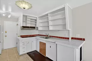 1610 N Prospect Ave, Milwaukee, WI 53202 - Photo 12