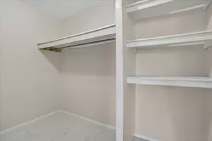 1610 N Prospect Ave, Milwaukee, WI 53202 - Photo 16