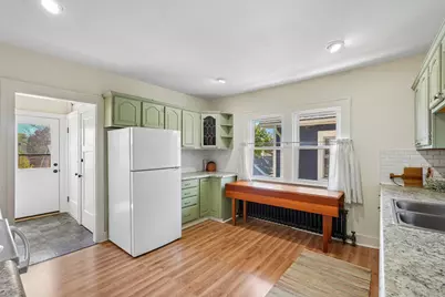 3916 N Farwell Ave #3918, Shorewood, WI 53211 - Photo 12
