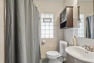 3916 N Farwell Ave, Shorewood, WI 53211 - Photo 18