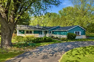 10780 Crestview Dr, Cedarburg, WI 53012 - Photo 1