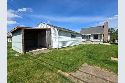 1031 S 98th St, West Allis, WI 53214 - Photo 30