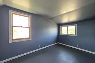 1031 S 98th St, West Allis, WI 53214 - Photo 16