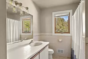 5204 S 10th St, Manitowoc, WI 54220 - Photo 14