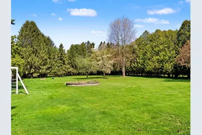 5204 S 10th St, Manitowoc, WI 54220 - Photo 40