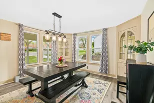 7831 W North Ave, Wauwatosa, WI 53213 - Photo 6