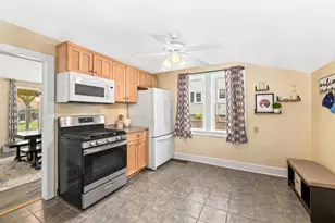 7831 W North Ave, Wauwatosa, WI 53213 - Photo 16