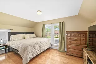 7831 W North Ave, Wauwatosa, WI 53213 - Photo 20