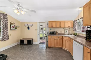7831 W North Ave, Wauwatosa, WI 53213 - Photo 14