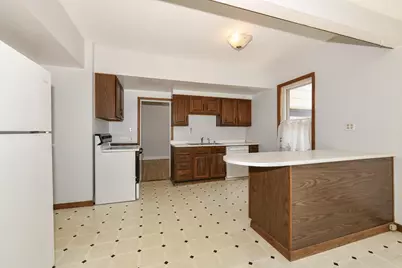 501 E Otjen St, Milwaukee, WI 53207 - Photo 18