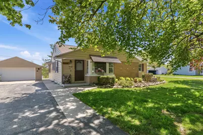1712 S Craftsman Dr, New Berlin, WI 53146 - Photo 22