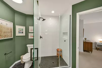 935 N 75th St, Wauwatosa, WI 53213 - Photo 24