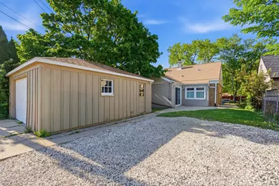 471 E Morgan Ave, Milwaukee, WI 53207 - Photo 22
