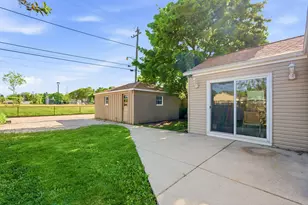 471 E Morgan Ave, Milwaukee, WI 53207 - Photo 20
