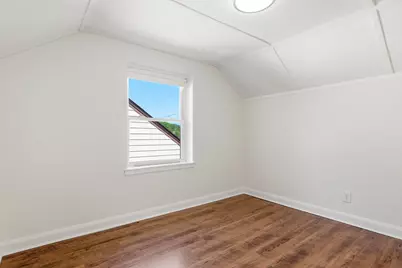 471 E Morgan Ave, Milwaukee, WI 53207 - Photo 14