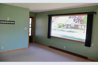 1304  Manistique Ave, South Milwaukee, WI 53172 - Photo 14