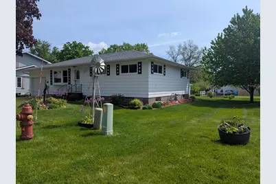 119 S Thayer Ave, Sparta, WI 54656 - Photo 2