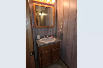 424  Van Buren Rd, Howards Grove, WI 53083 - Photo 18