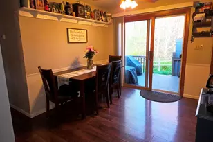 424 Van Buren Rd, Howards Grove, WI 53083 - Photo 6
