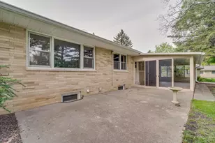 4129 86th St, Pleasant Prairie, WI 53142 - Photo 8