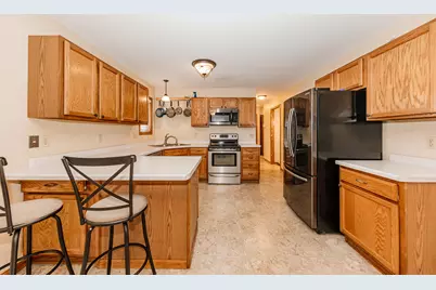25  Pennycress Ct, Fond du Lac, WI 54935 - Photo 10