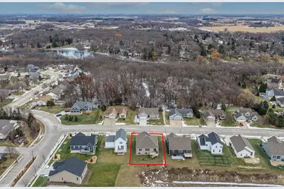 704  River Ridge Dr, Racine, WI 53185 - Photo 4