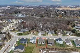 704 River Ridge Dr, Racine, WI 53185 - Photo 4