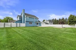 1322 Silent Sunday Ct, Racine, WI 53402 - Photo 34