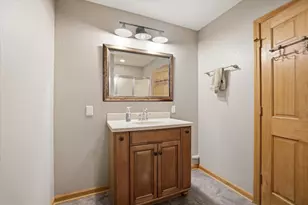 1880 Stardust Dr, Waukesha, WI 53186 - Photo 22