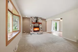 1880 Stardust Dr, Waukesha, WI 53186 - Photo 2