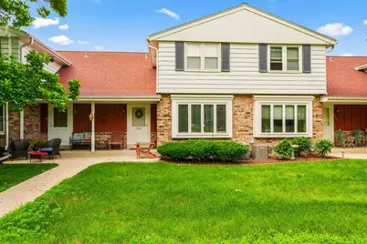 3119 W King Arthurs Ct, Greenfield, WI 53221 - Photo 2