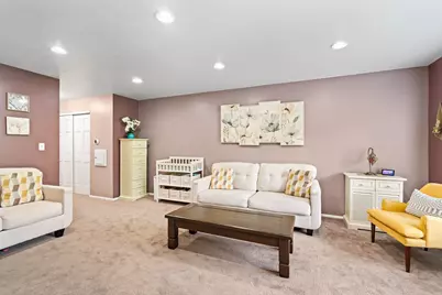 3119 W King Arthurs Ct, Greenfield, WI 53221 - Photo 6