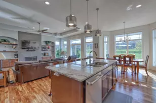 W329S8470 S Oak Tree Dr, Mukwonago, WI 53149 - Photo 8