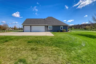 W329S8470 S Oak Tree Dr, Mukwonago, WI 53149 - Photo 42