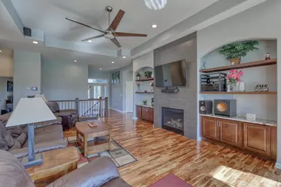 W329S8470 S Oak Tree Dr, Mukwonago, WI 53149 - Photo 12