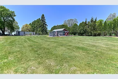7734  Marsh Rd, Racine, WI 53185 - Photo 52