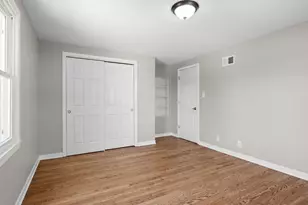 7438 N Seneca Rd, Fox Point, WI 53217 - Photo 18