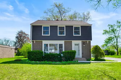 7438 N Seneca Rd, Fox Point, WI 53217 - Photo 1