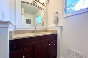 2525 Tilton Ln, Brookfield, WI 53045 - Photo 24