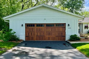 2525 Tilton Ln, Brookfield, WI 53045 - Photo 2