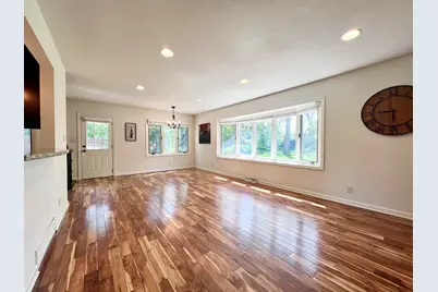 2525  Tilton Ln, Brookfield, WI 53045 - Photo 8