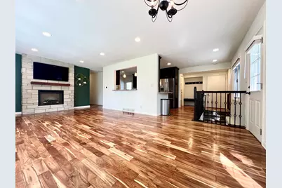 2525  Tilton Ln, Brookfield, WI 53045 - Photo 6