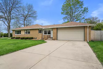 7729 W Cold Spring Rd, Greenfield, WI 53220 - Photo 28