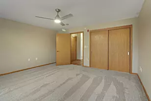 5855 Kinzie Ave, Racine, WI 53406 - Photo 20