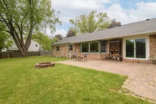 13715 W Cardinal Pkwy, New Berlin, WI 53151 - Photo 8