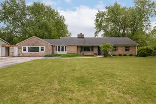 13715 W Cardinal Pkwy, New Berlin, WI 53151 - Photo 2