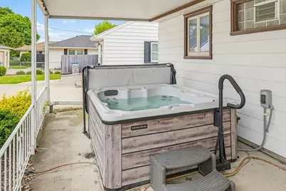 3421 S 80th St, Milwaukee, WI 53219 - Photo 24